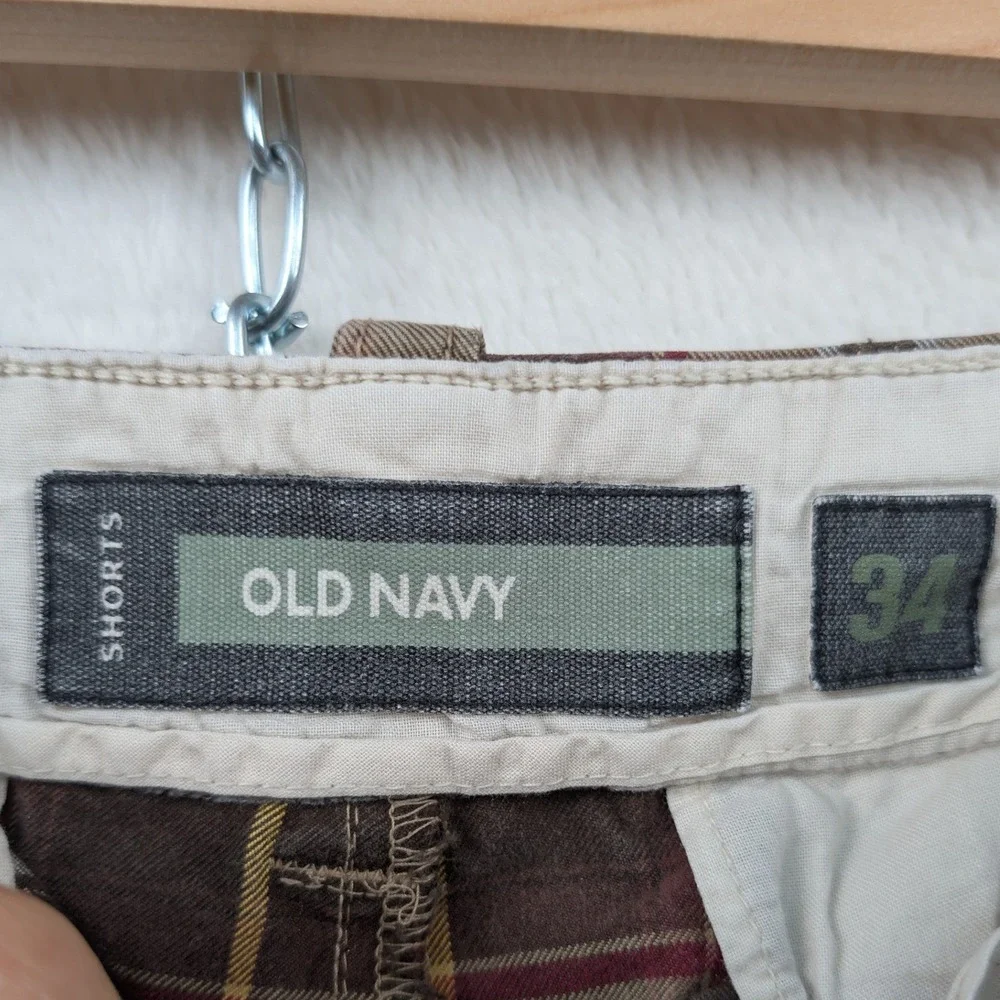 Old Navy tagged 34